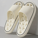 Chinelo Antiderrapante com Solado Vazado – Conforto e Segurança para Banheiro e Praia