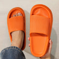 Chinelo Antiderrapante EVA - Único 100% Original | Promoção: Comprando 2 pares, você ganha 20% de Desconto | 4.9⭐
